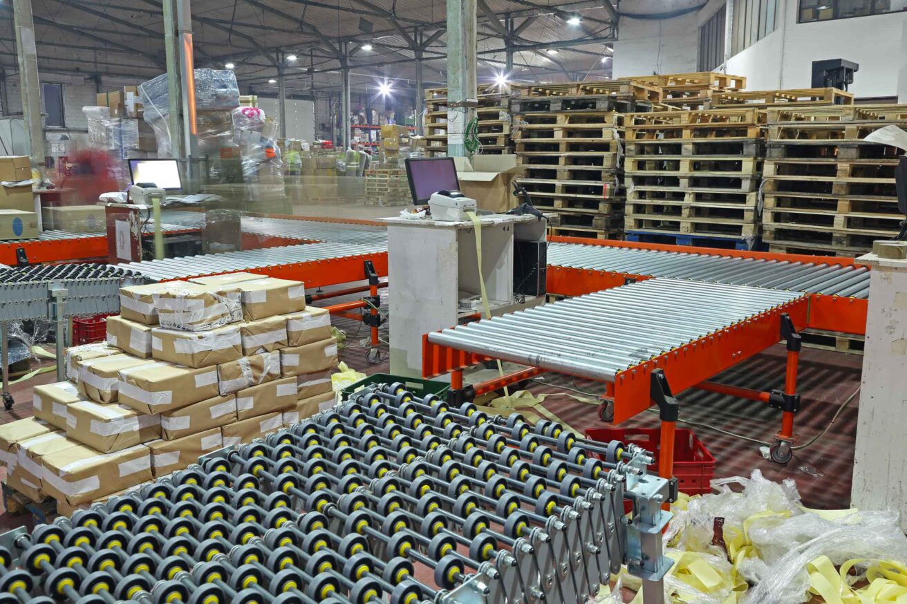 A conveyor belt inside a warehouse.